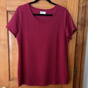Maurices Women's Red Textured Short Sleeve Tee
